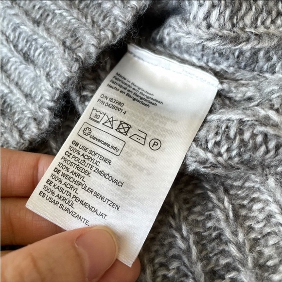 H&M Fall Winter Grey Mock Neck Sweater XS - Picture 5 of 5